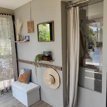 A Pramousquier Apartment Le Lavandou